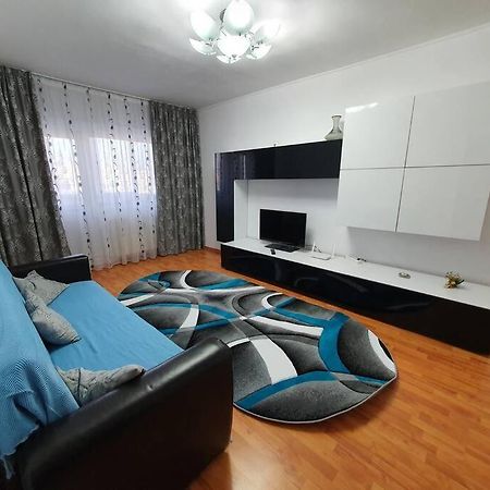 Crema Apartaments Ploieşti Extérieur photo